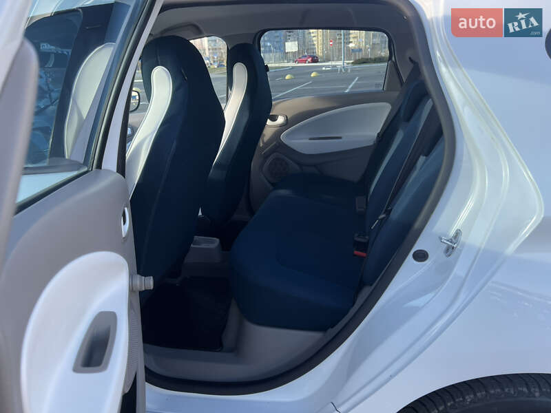 Хэтчбек Renault Zoe 2014 в Киеве фото 43 Хэтчбек Renault Zoe 2014 в Киеве