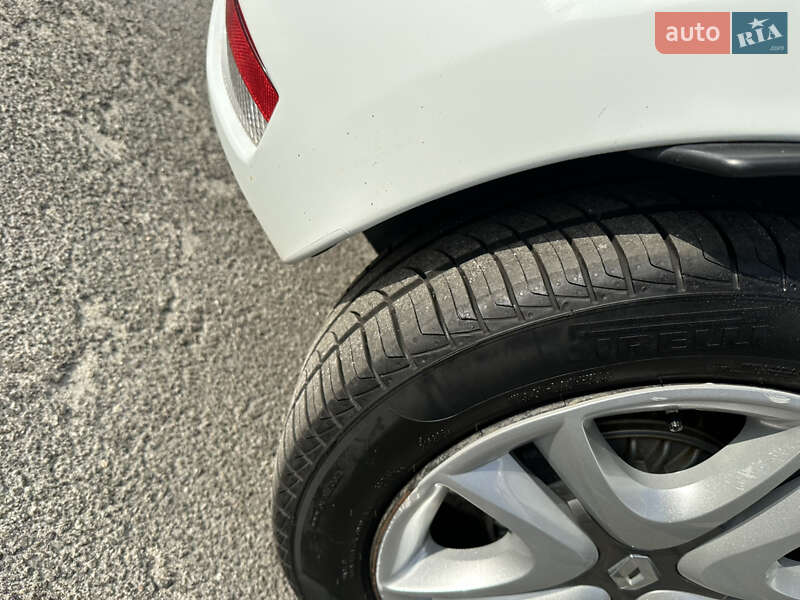 Хэтчбек Renault Zoe 2019 в Киеве фото 33 Хэтчбек Renault Zoe 2019 в Киеве