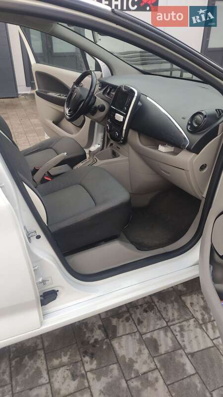 Хэтчбек Renault Zoe 2016 в Львове