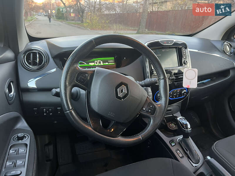 Хэтчбек Renault Zoe 2017 в Киеве
