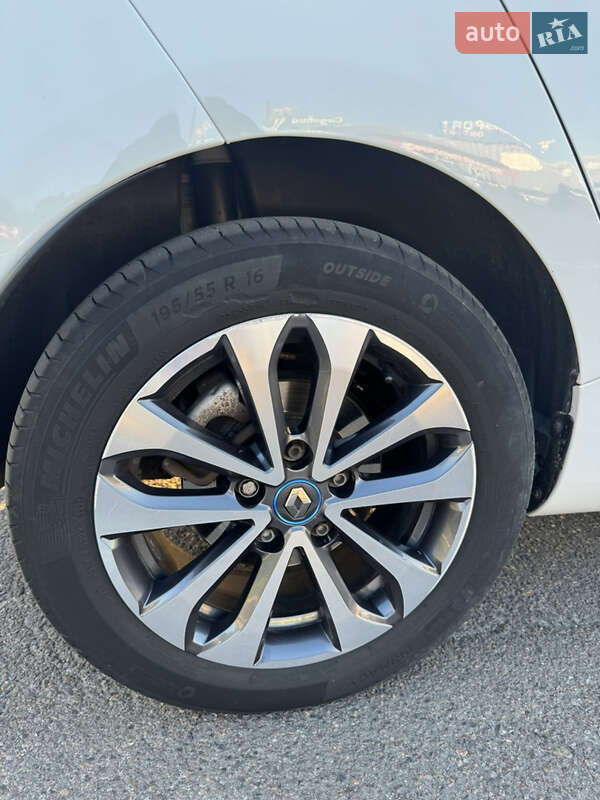 Хэтчбек Renault Zoe 2020 в Пустомытах