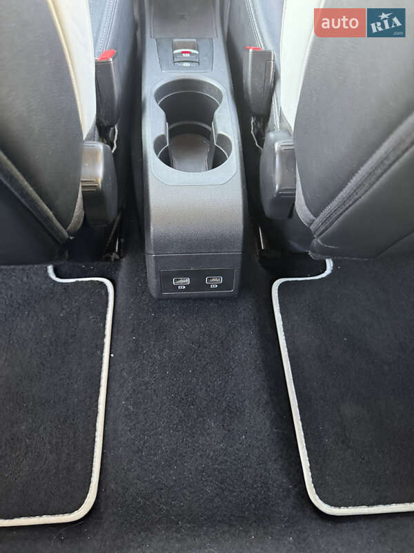 Хэтчбек Renault Zoe 2020 в Пустомытах