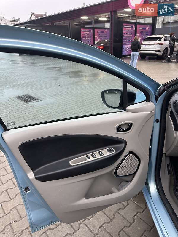 Хэтчбек Renault Zoe 2015 в Львове фото 7 Хэтчбек Renault Zoe 2015 в Львове