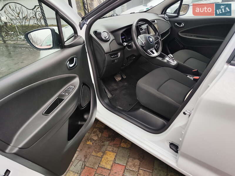 Хэтчбек Renault Zoe 2020 в Новых Санжарах фото 9 Хэтчбек Renault Zoe 2020 в Новых Санжарах