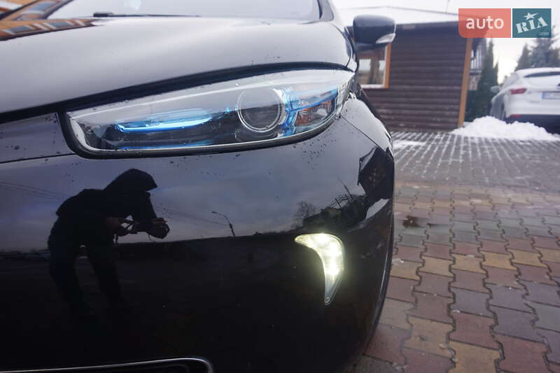 Хэтчбек Renault Zoe 2015 в Самборе фото 21 Хэтчбек Renault Zoe 2015 в Самборе