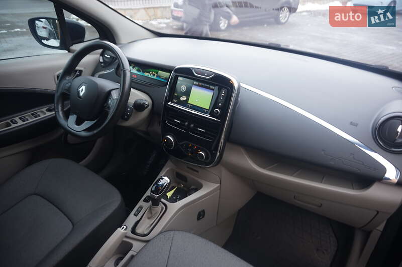 Хэтчбек Renault Zoe 2015 в Самборе фото 40 Хэтчбек Renault Zoe 2015 в Самборе