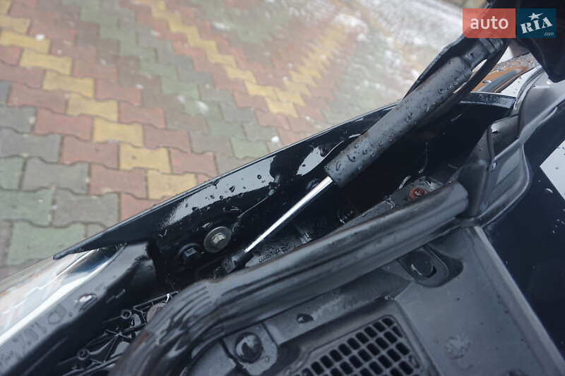 Хэтчбек Renault Zoe 2015 в Самборе фото 55 Хэтчбек Renault Zoe 2015 в Самборе