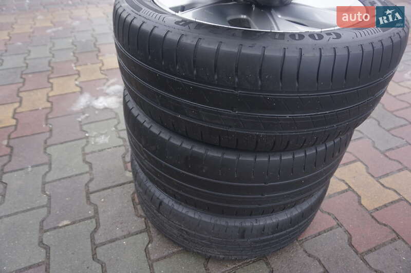 Хэтчбек Renault Zoe 2015 в Самборе фото 75 Хэтчбек Renault Zoe 2015 в Самборе