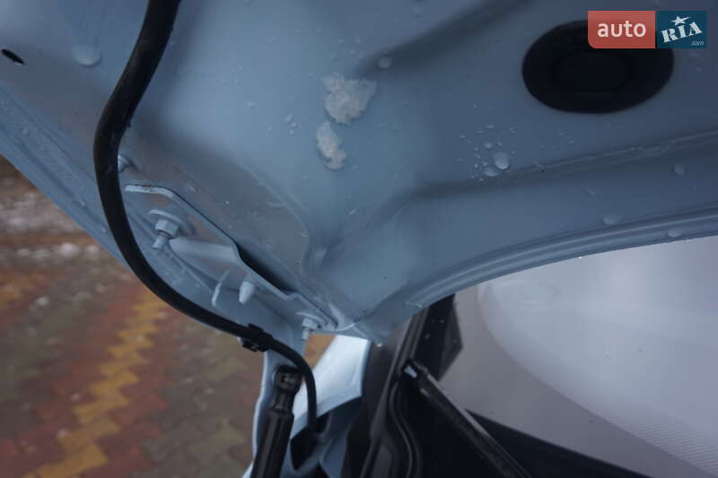 Хэтчбек Renault Zoe 2015 в Самборе фото 60 Хэтчбек Renault Zoe 2015 в Самборе