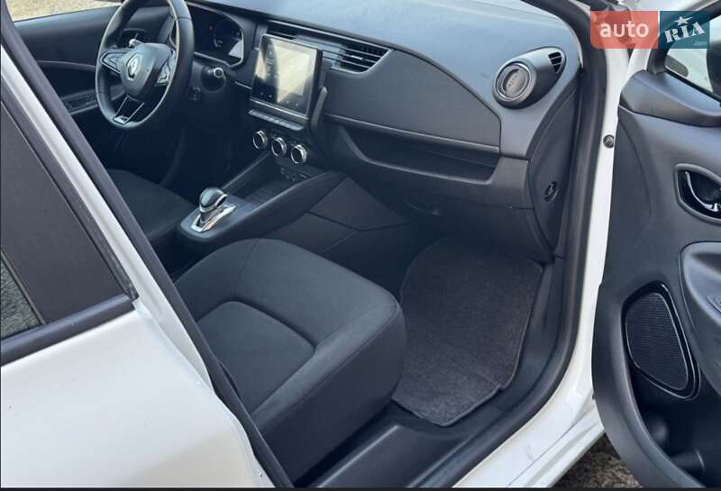 Хэтчбек Renault Zoe 2020 в Дубно