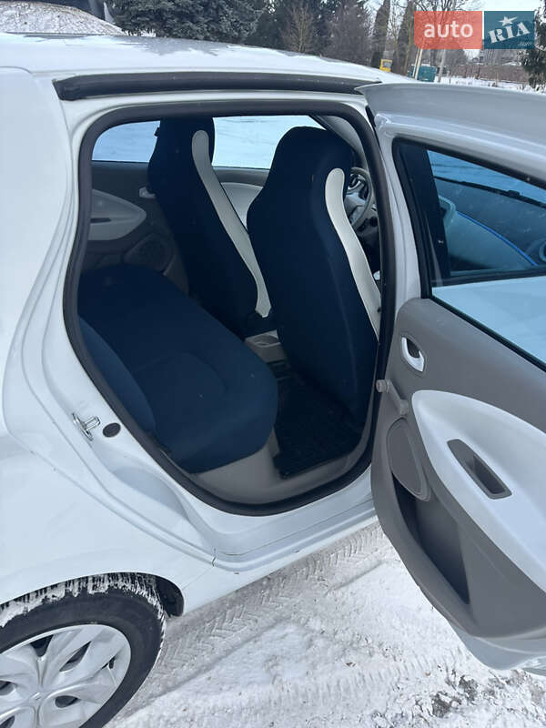 Хэтчбек Renault Zoe 2013 в Дубно