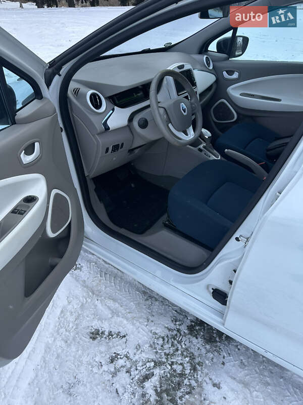 Хэтчбек Renault Zoe 2013 в Дубно