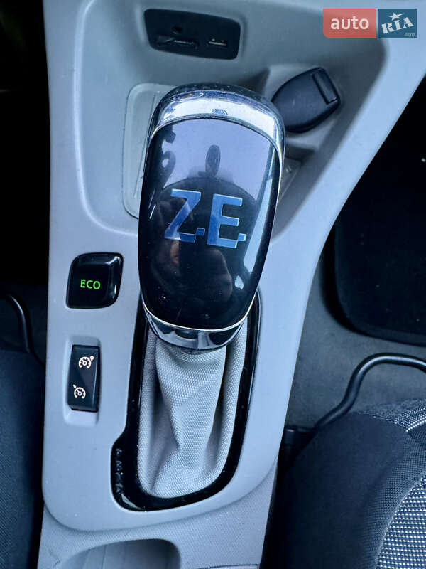 Хэтчбек Renault Zoe 2014 в Луцке