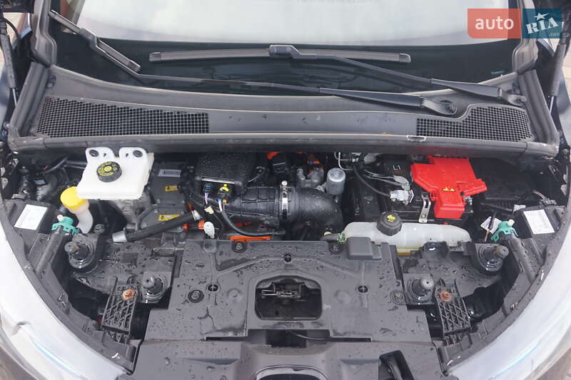 Хэтчбек Renault Zoe 2018 в Самборе фото 54 Хэтчбек Renault Zoe 2018 в Самборе