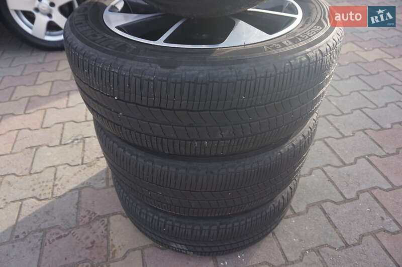 Хэтчбек Renault Zoe 2018 в Самборе фото 77 Хэтчбек Renault Zoe 2018 в Самборе