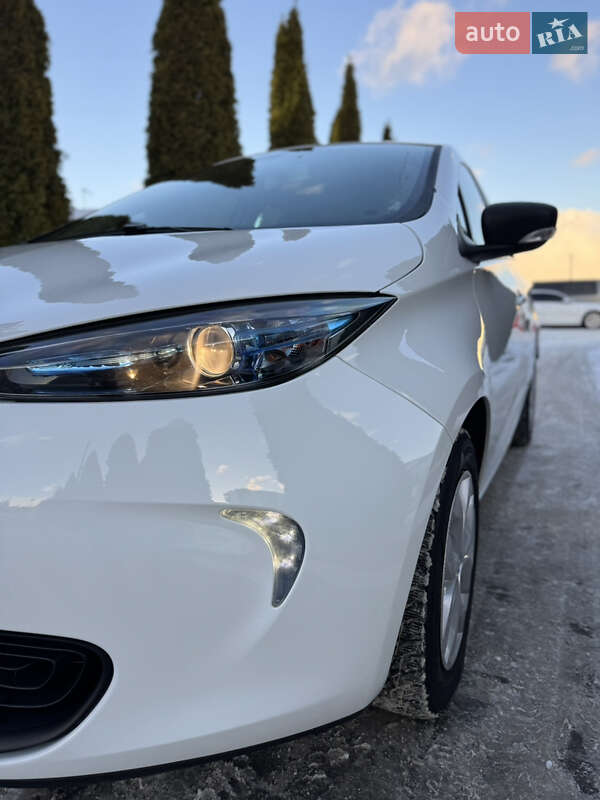 Хэтчбек Renault Zoe 2017 в Городке