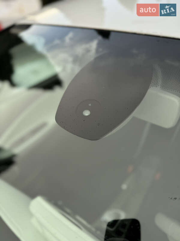 Хэтчбек Renault Zoe 2017 в Городке