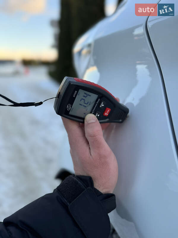 Хэтчбек Renault Zoe 2017 в Городке