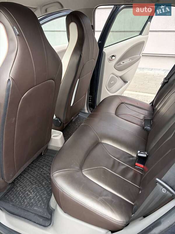 Хетчбек Renault Zoe 2018 в Дрогобичі фото 12 Хетчбек Renault Zoe 2018 в Дрогобичі