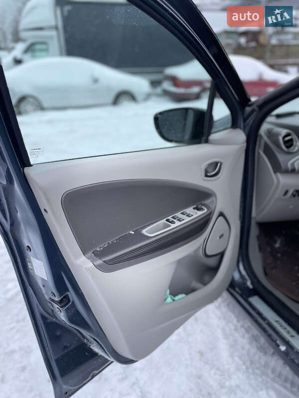 Хэтчбек Renault Zoe 2017 в Хмельницком