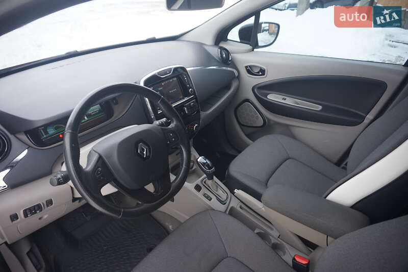 Хэтчбек Renault Zoe 2015 в Самборе