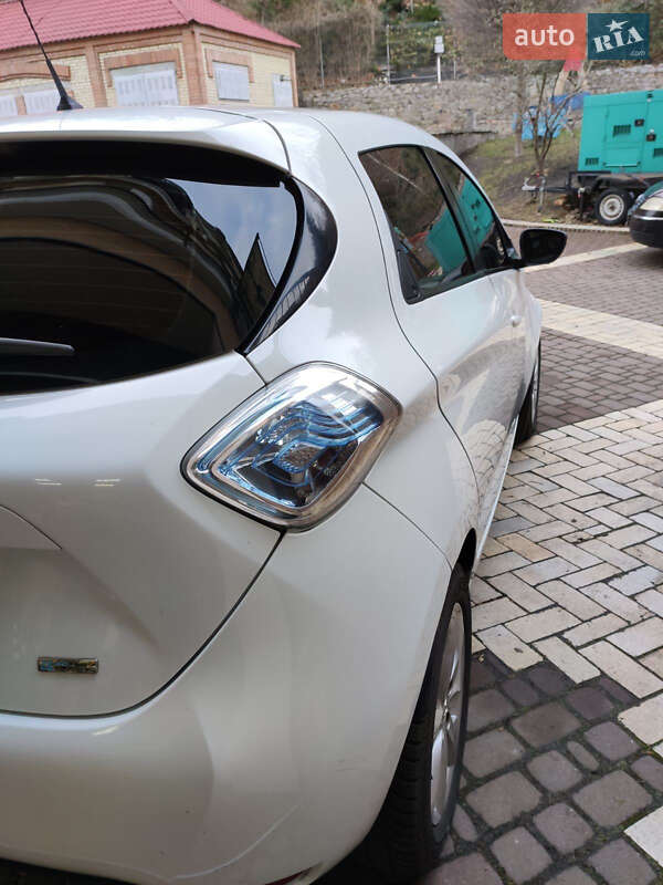 Хэтчбек Renault Zoe 2018 в Ворзеле