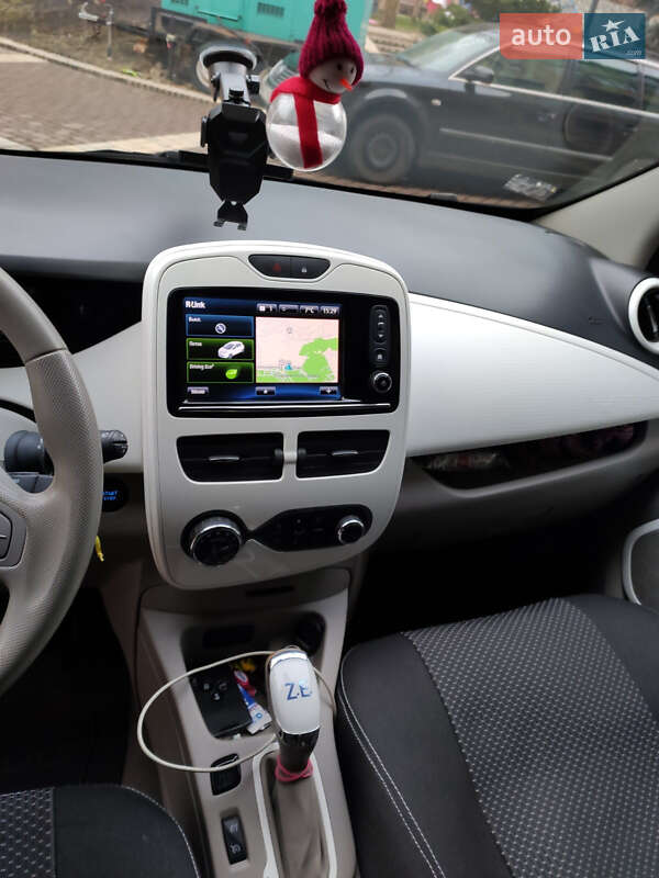 Хэтчбек Renault Zoe 2018 в Ворзеле