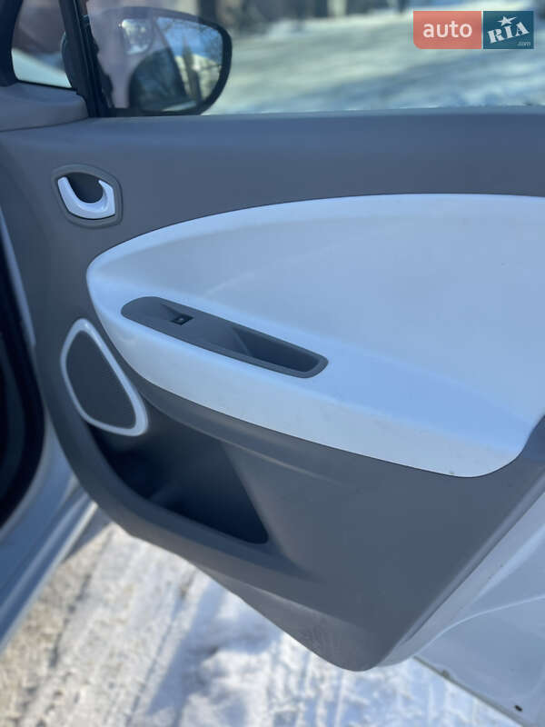 Хэтчбек Renault Zoe 2014 в Ровно фото 14 Хэтчбек Renault Zoe 2014 в Ровно