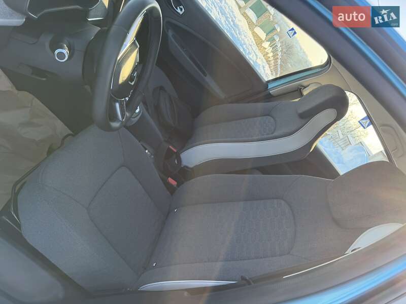 Хэтчбек Renault Zoe 2021 в Ровно фото 30 Хэтчбек Renault Zoe 2021 в Ровно