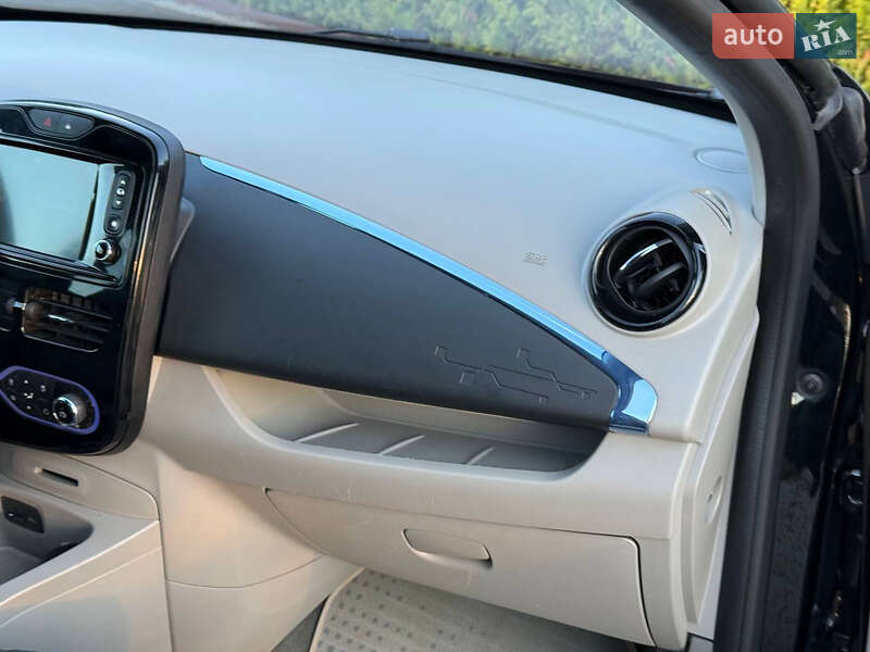 Хэтчбек Renault Zoe 2014 в Стрые фото 31 Хэтчбек Renault Zoe 2014 в Стрые