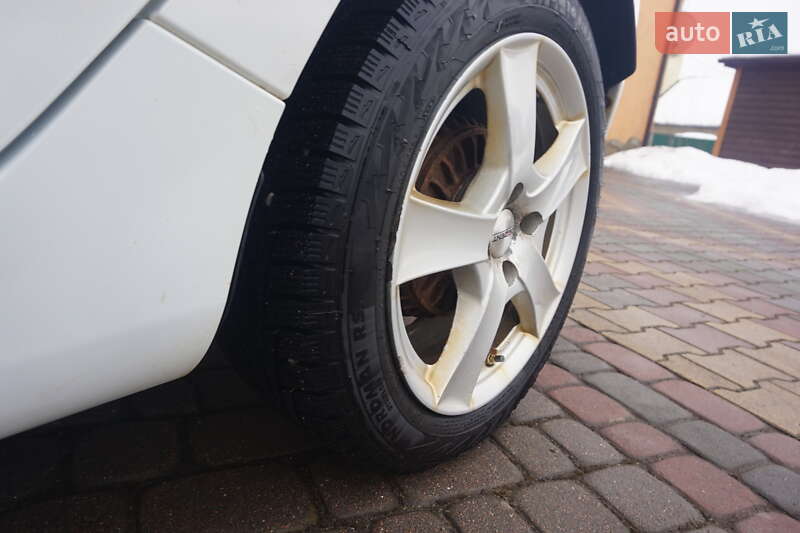 Хэтчбек Renault Zoe 2018 в Самборе