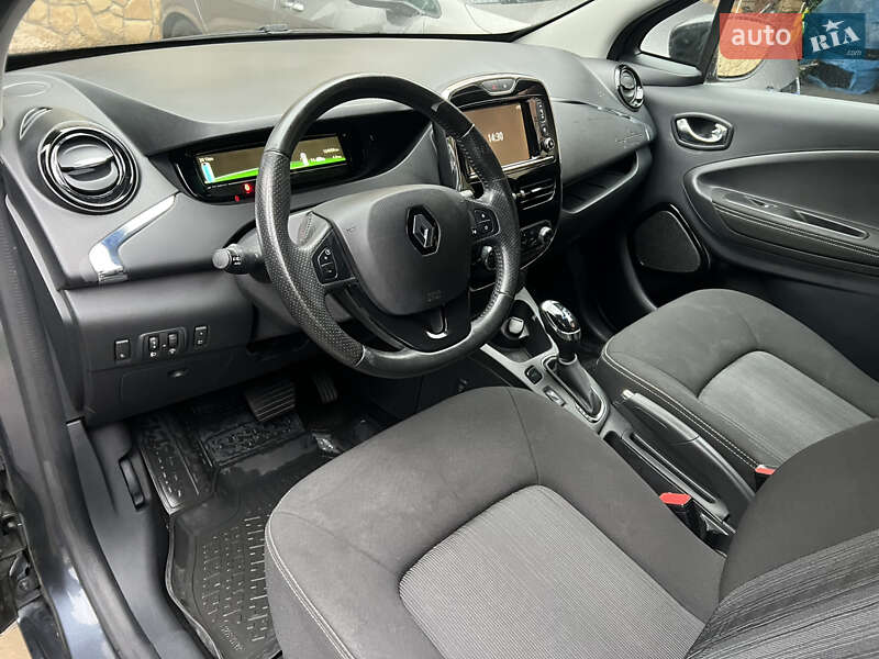 Хэтчбек Renault Zoe 2017 в Львове