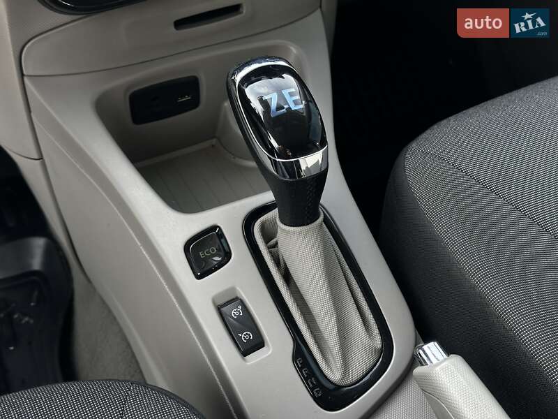 Хетчбек Renault Zoe 2014 в Львові фото 33 Хетчбек Renault Zoe 2014 в Львові