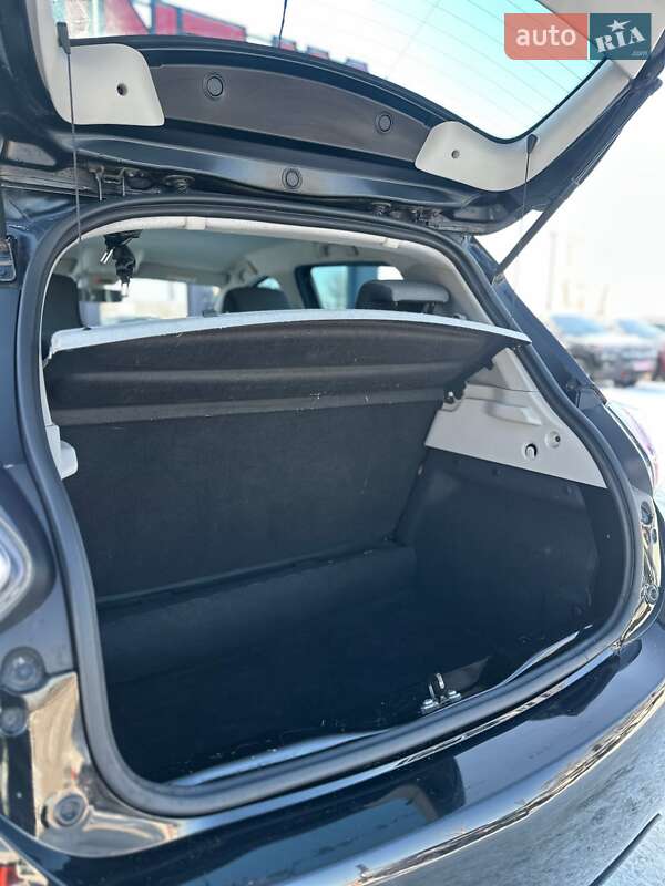 Хетчбек Renault Zoe 2014 в Білогородці фото 16 Хетчбек Renault Zoe 2014 в Білогородці