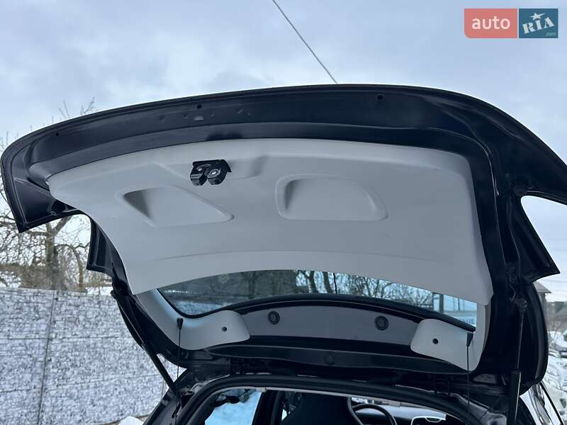 Хэтчбек Renault Zoe 2014 в Ровно фото 109 Хэтчбек Renault Zoe 2014 в Ровно