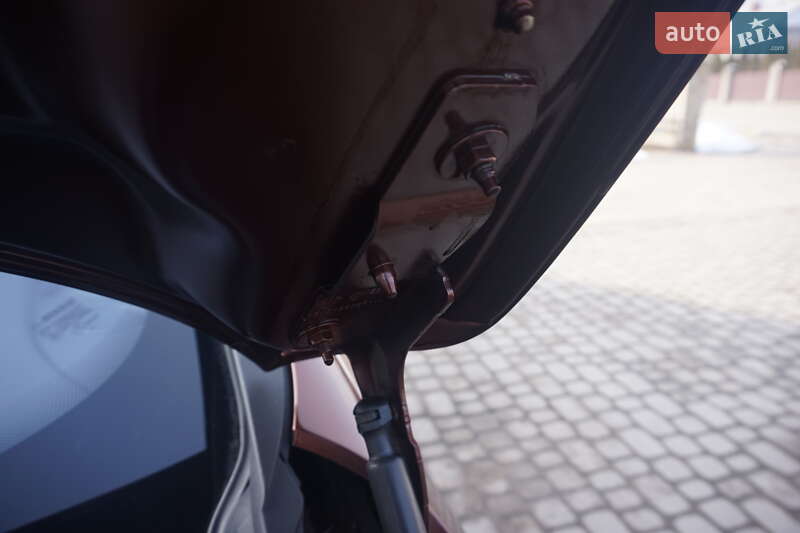 Хэтчбек Renault Zoe 2015 в Самборе фото 52 Хэтчбек Renault Zoe 2015 в Самборе