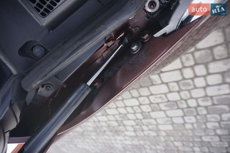 Хэтчбек Renault Zoe 2015 в Самборе фото 57 Хэтчбек Renault Zoe 2015 в Самборе