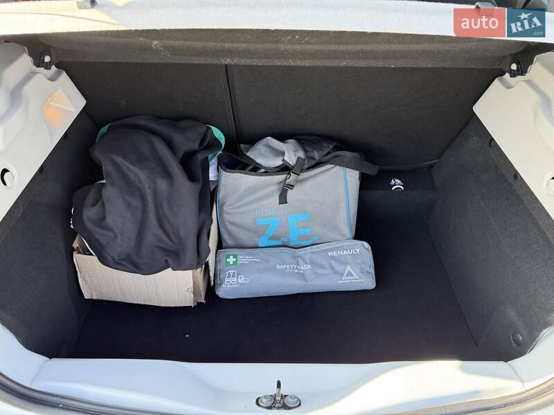 Хетчбек Renault Zoe 2021 в Києві