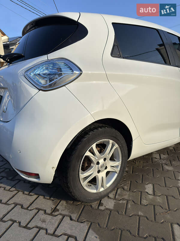 Хэтчбек Renault Zoe 2016 в Черновцах