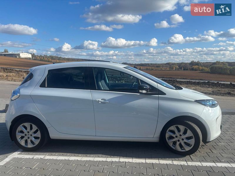 Хэтчбек Renault Zoe 2016 в Хмельницком