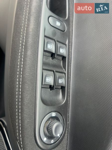 Хэтчбек Renault Zoe 2017 в Золочеве