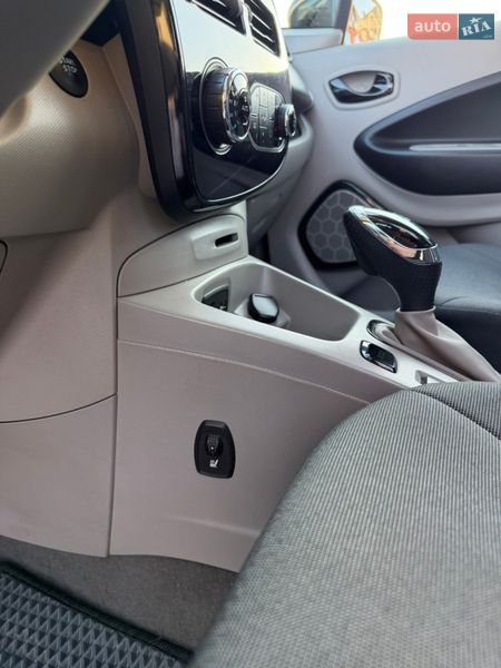 Хэтчбек Renault Zoe 2016 в Дрогобыче