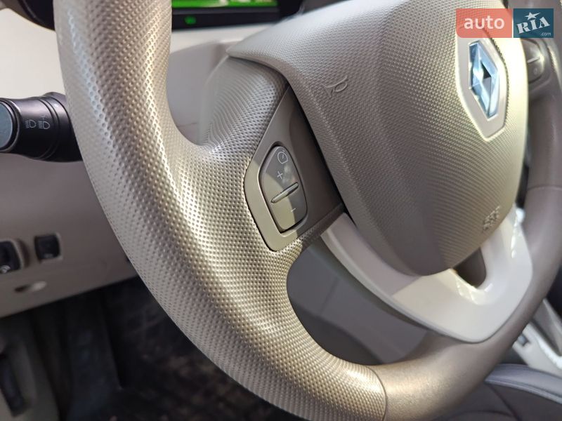 Хэтчбек Renault Zoe 2013 в Львове