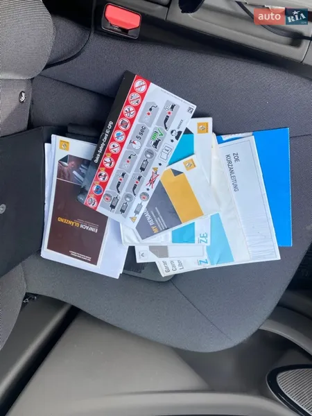 Хэтчбек Renault Zoe 2013 в Тернополе документ