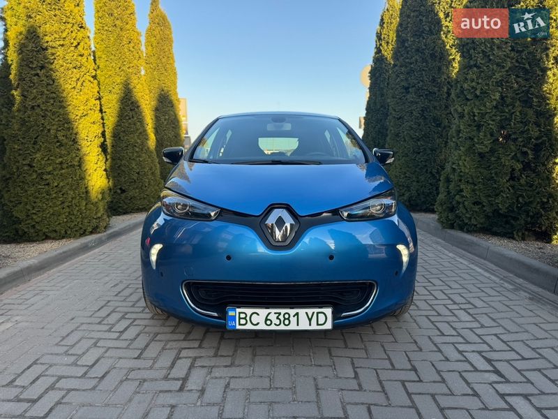 Хэтчбек Renault Zoe 2017 в Городке