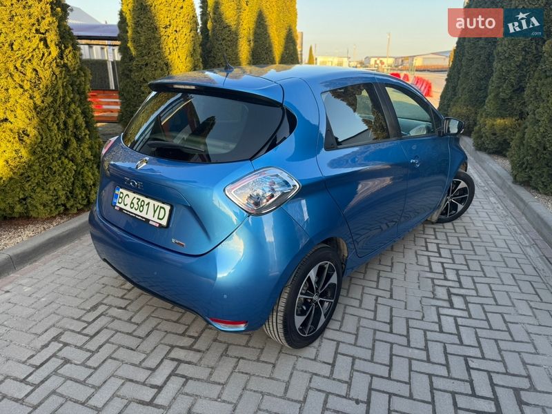 Хэтчбек Renault Zoe 2017 в Городке