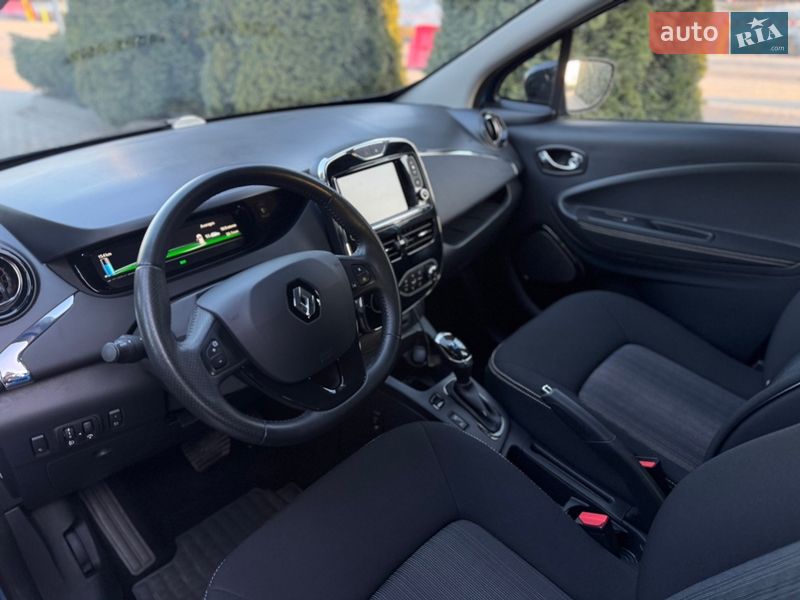 Хэтчбек Renault Zoe 2017 в Городке