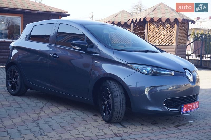 Хэтчбек Renault Zoe 2018 в Самборе