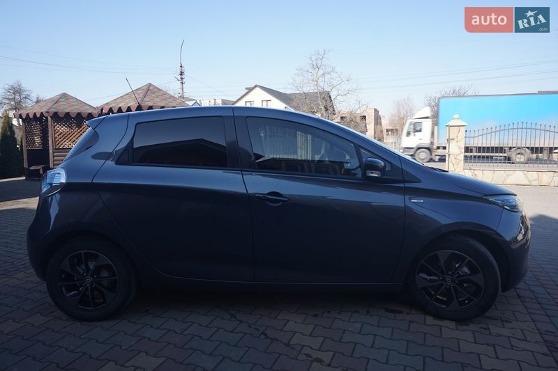 Хэтчбек Renault Zoe 2018 в Самборе