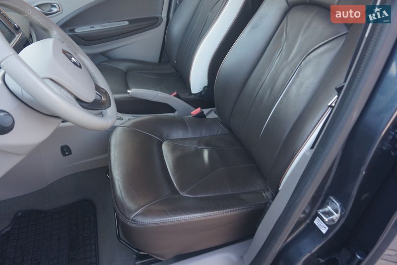 Хэтчбек Renault Zoe 2018 в Самборе